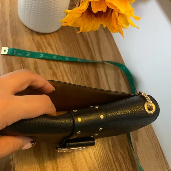 Elegant black COACH authentic Clutch gold Chain Strap - Picture 6 of 7